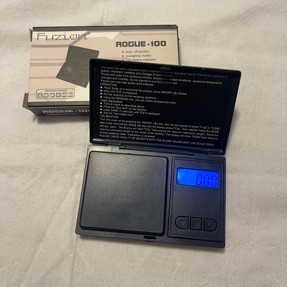 Fuzion Rogue-100 Professional Digital Pocket Black Scale 100g / 0.01g Accuracy
